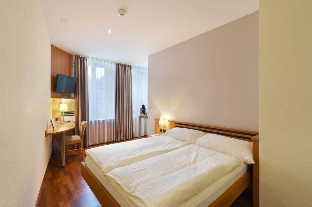 Apart Hotel Amadeo Zofingen Rum bild