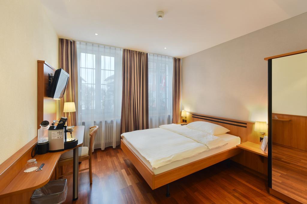 Apart Hotel Amadeo Zofingen Exteriör bild